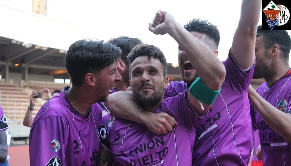 Rodri, eufórico tras el ascenso. Foto: www.cfsalmantinouds.com