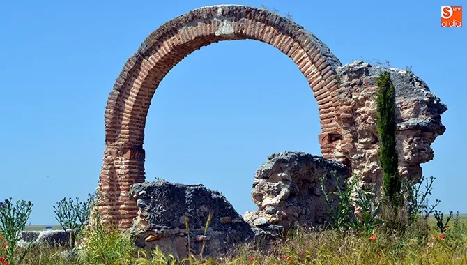 Las ruinas de la Ermita de San Blas pueden aún visitarse en Santiago de la Puebla