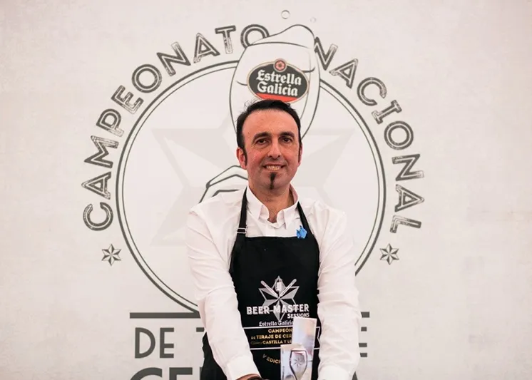 Teo Marcos, sobresaliente en la ultima publicación nacional de la prestigiosa revista Esquire dentro de la élite de los tiradores de cerveza