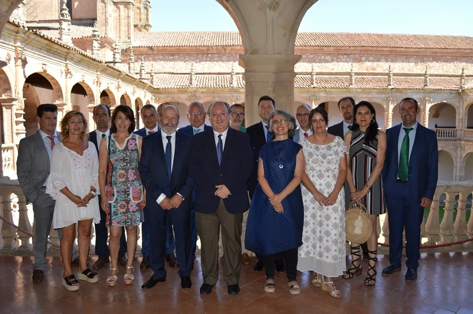 El Consejo Rector de Caja Rural de Salamanca, en el Colegio Arzobispo Fonseca