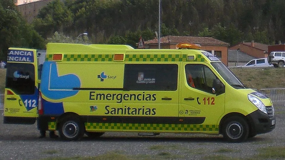 Ambulancia de soporte vital básico de Emergencias Castilla y León.