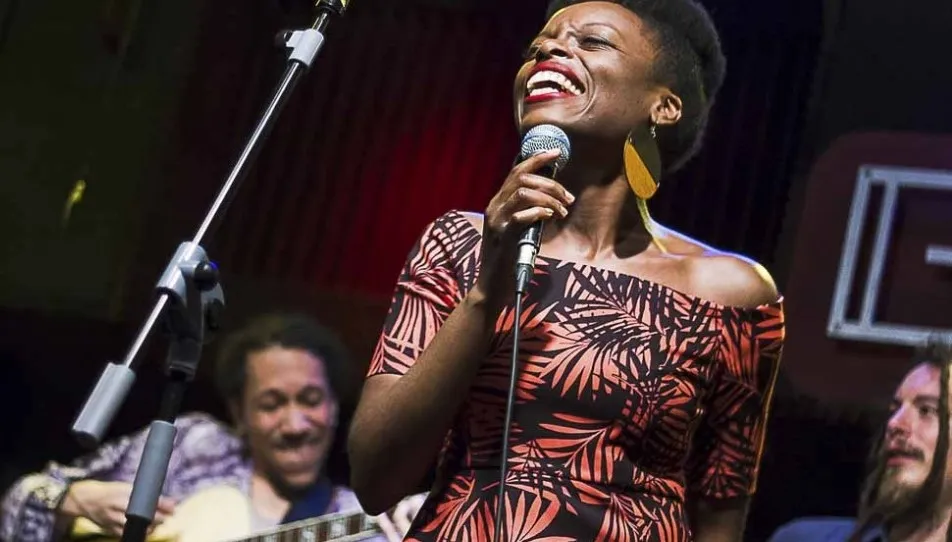 Astrid Jones & The Blue Flaps actuarán este sábado en Salamanca