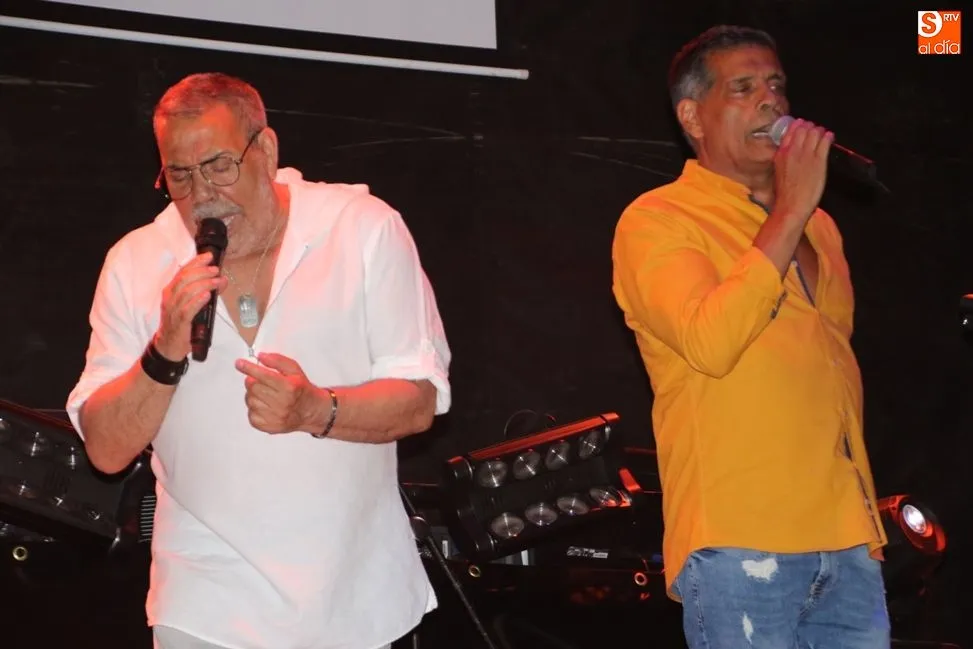 Los Chunguitos cantaron sus canciones más conocidas