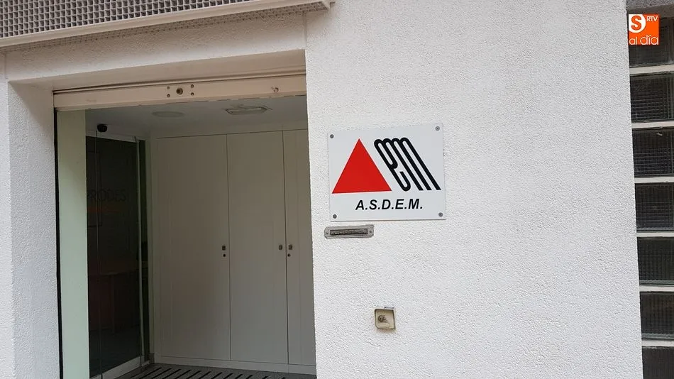 ASDEM reivindica un banco de datos que permita conocer el número de personas con esclerosis y...