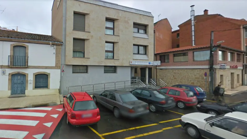 El vehículo de guardia de la zona de salud periurbana norte de Salamanca está averiado