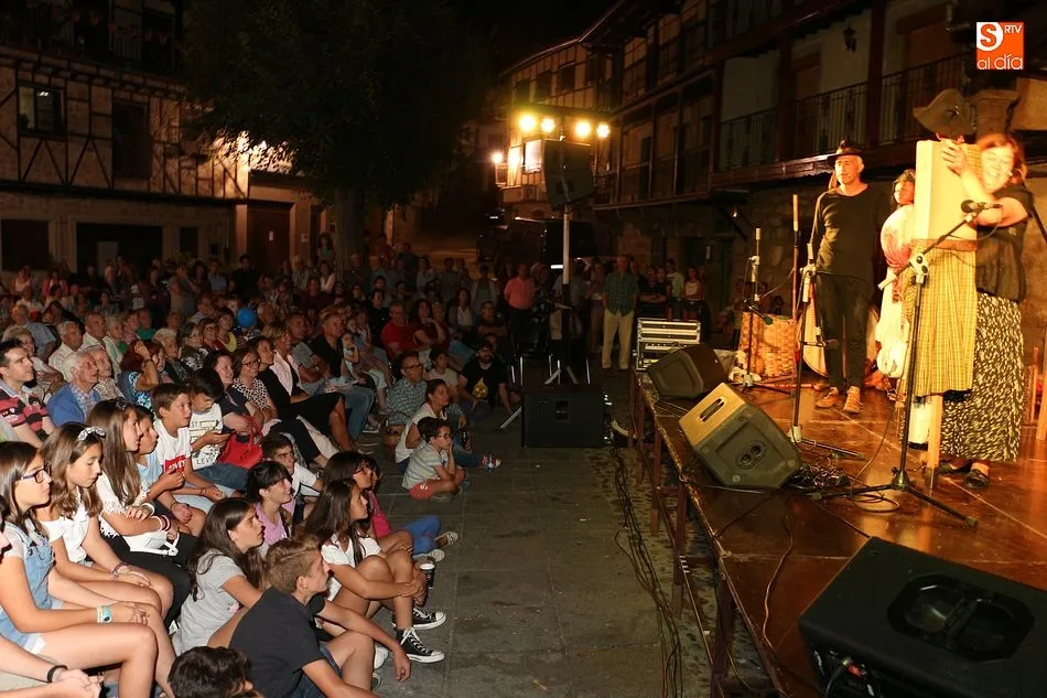La Plaza Mayor se llenó por completo de público para ver a Mayalde