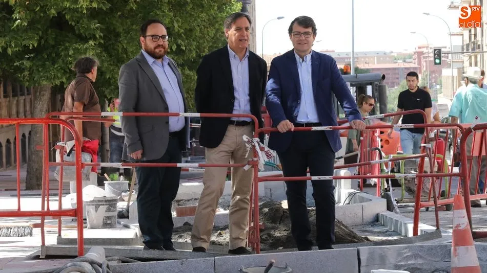 El alcalde ha visitado este martes el estado de las obras de Canalejas. Foto: Alberto Martín