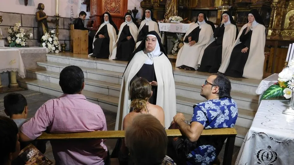 Representación de ‘Teresa, la jardinera de la luz’ en Valero.