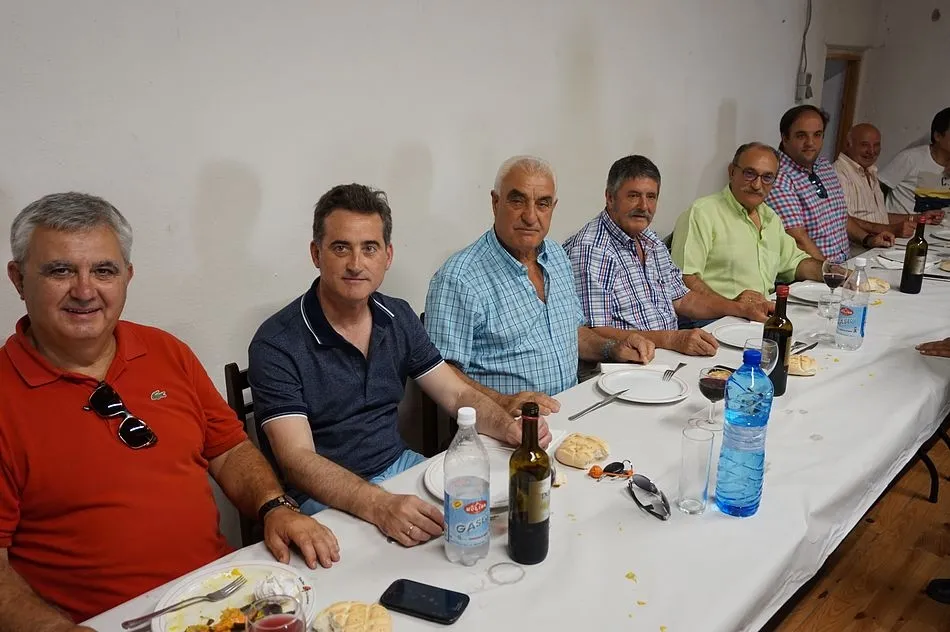 La comida popular de la Villa atrae a 400 personas