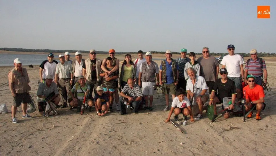 Grupo de pescadores que acudieron al evento / CORRAL