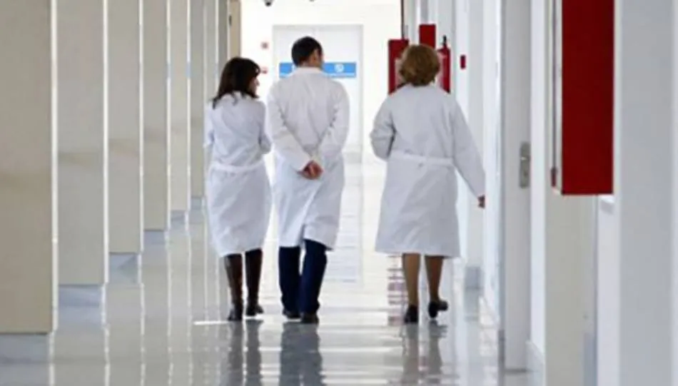 Los médicos interinos mantienen la huelga