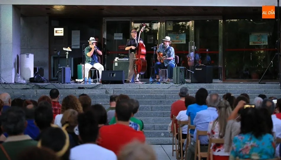 El trío de Alan Bike ‘Los Tres Cerditos’ protagoniza el concierto de ‘Verano se escribe con ...