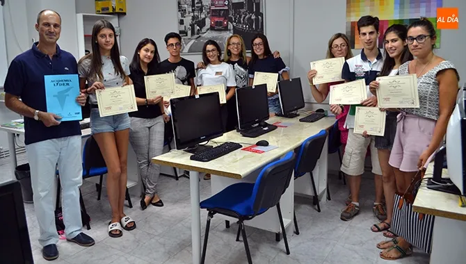 La Academia Líder culmina con éxito el curso intensivo en B1 y B2 de ingles