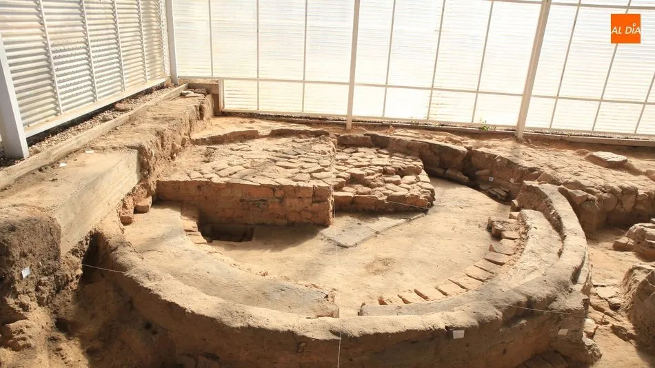 Restos en el centro de interpretación del Cerro de San Vicente. Foto: Alberto Martín