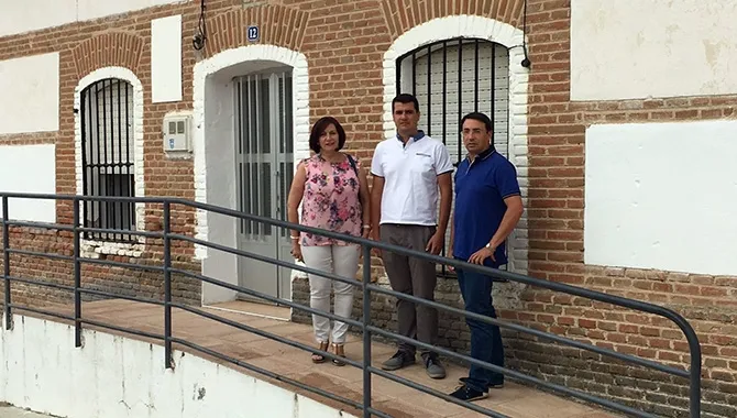 Fernando Pablos y Carmen Ávila se reunían este lunes con el alcalde de Rágama, José Luis Moyano para abordar las diferentes problemáticas del municipio