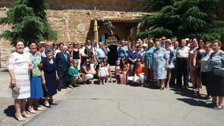 Barbadillo rinde honores a San Roque con misa y procesión
