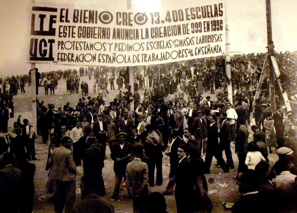 En un bienio, 13.400 escuelas