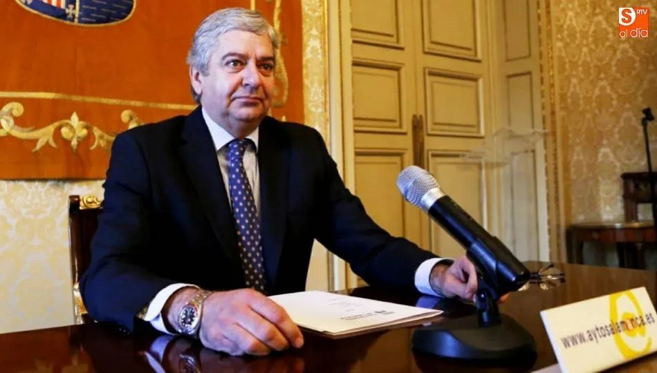 El concejal de Gestión Urbana y Proximidad, Javier García Rubio, en una rueda de prensa anterior sobre este servicio municipal