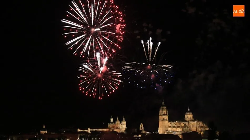 Los fuegos artificiales obligarán a cortes y restricciones de tráfico en los aledaños del Tormes. Foto: Alberto Martín