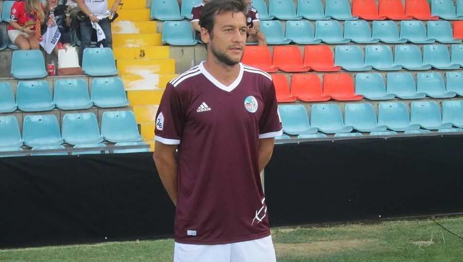Tejedor, en la presentación del equipo. Foto: www.salamancacfuds.com
