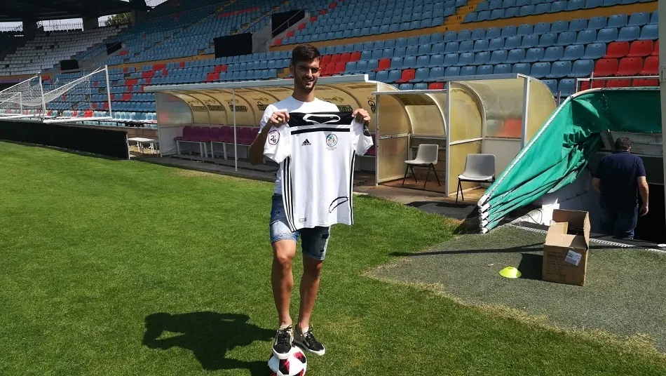 Ricardo Carvalho, con la camiseta del Salamanca UDS en el Helmántico. Foto: RFG