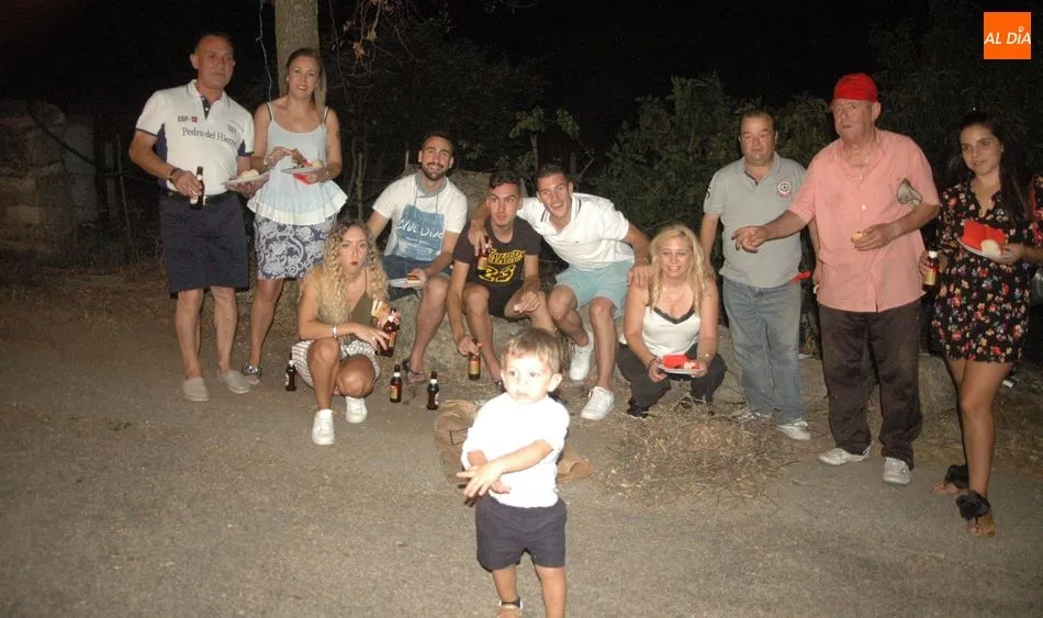 Una exquisita parrillada y baile para iniciar las fiestas de Las Madrinas  