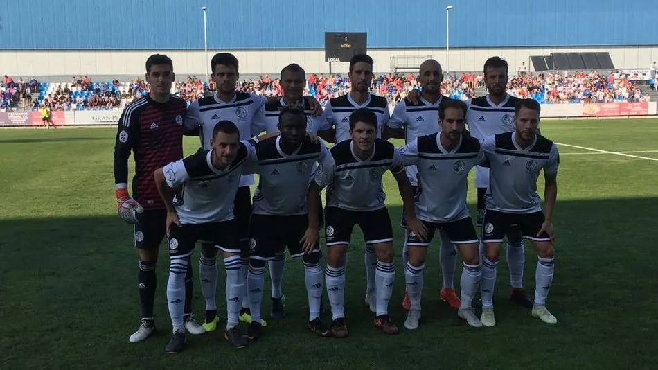 Once inicial del Salamanca UDS en su debut liguero en Fuenlabrada. Foto: RFG