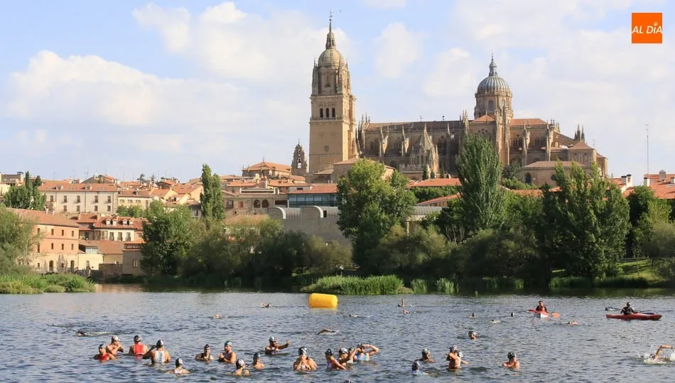 Un instante del segmento de natación. Fotos: Alberto MartínS