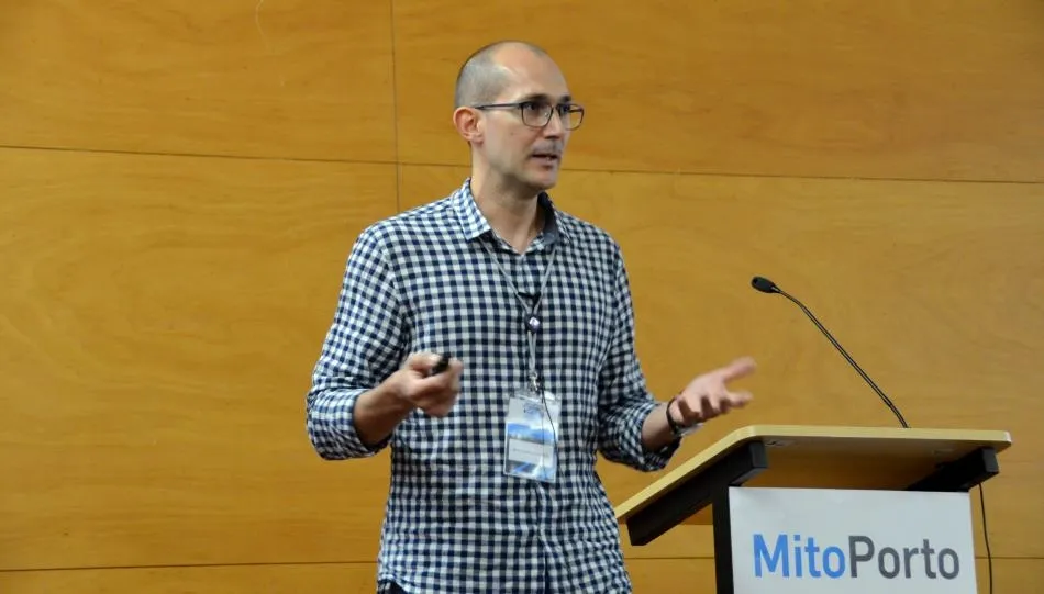 Rubén Quintana Cabrera,  investigador del Instituto de Biología Funcional y Genómica (IBFG), centro mixto de la Universidad de Salamanca y del CSIC