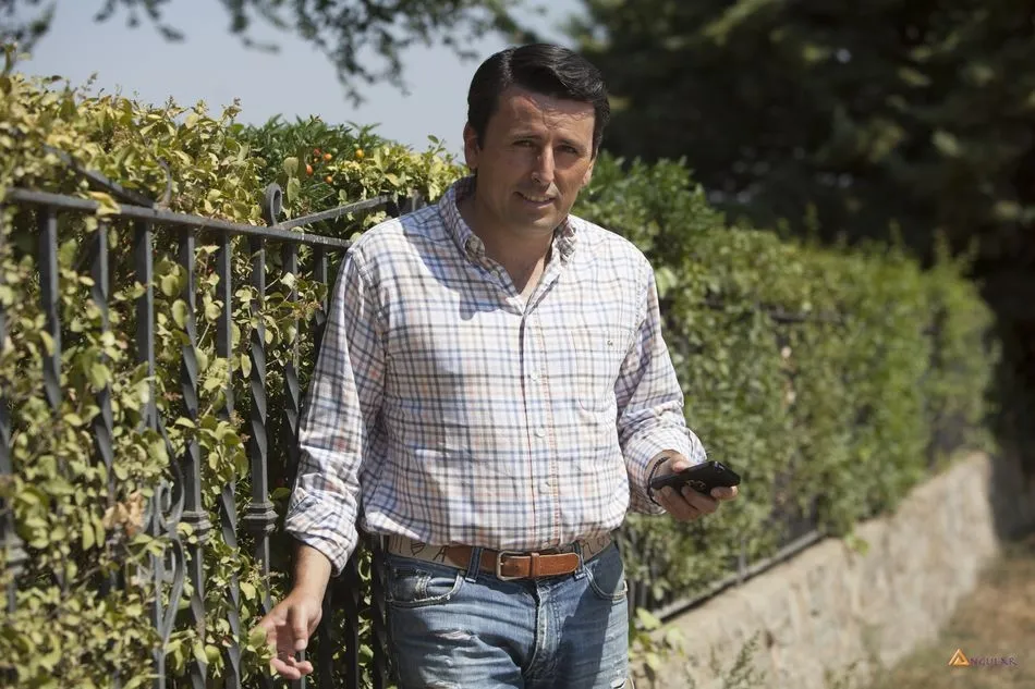 El ganadero José Juan Fraile en su finca El Puerto de la Calderilla | FOTOS: PABLO ANGULAR