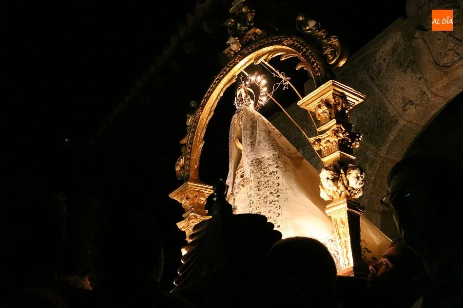 La Virgen de la Cuesta será el punto central de la Procesión de los Candiles este viernes