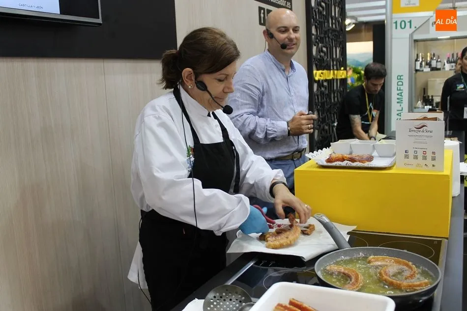Show cooking con el Torrezno de Soria, en Salamaq