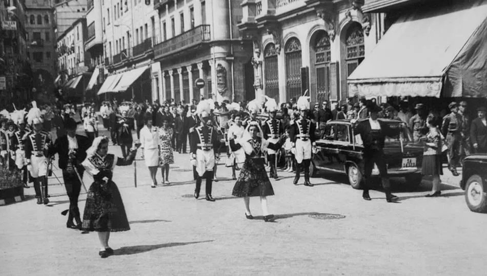 Los desfiles de las Fiestas en los años 60