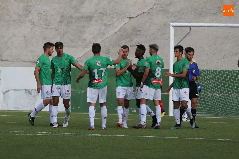 El Guijuelo llega al Toralín situado en mitad de la tabla tras una derrota y una victoria en liga