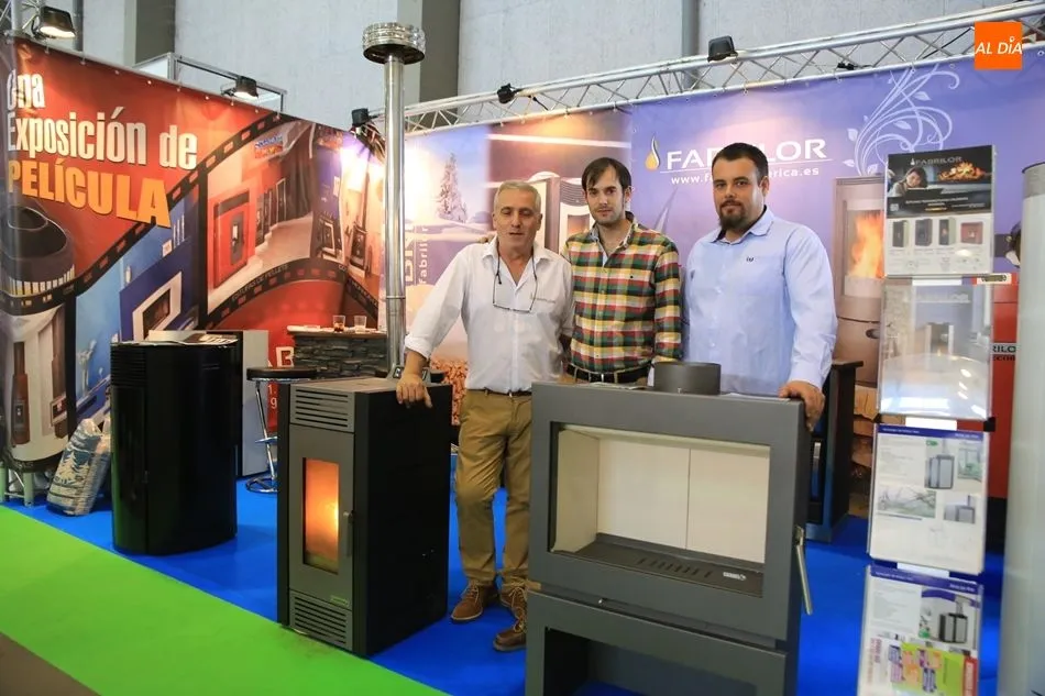 Expositor del pabellón central de Salamaq