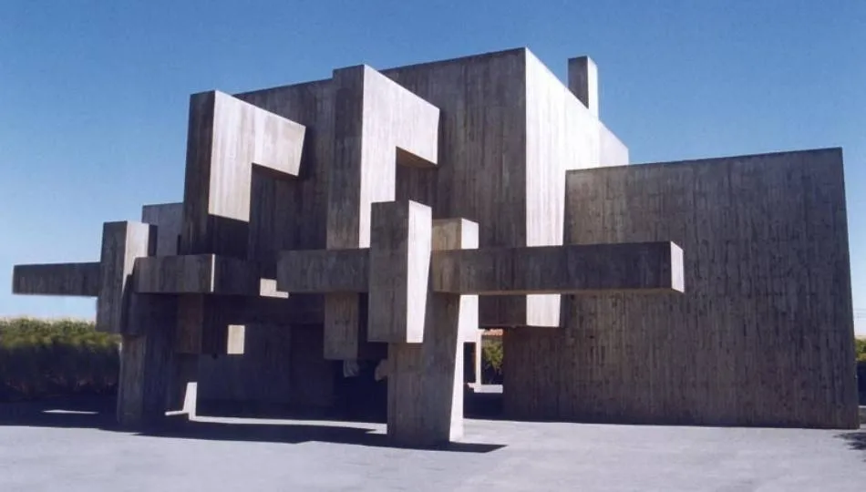 Museo del Hormigón Ángel Mateos en Doñinos de Salamanca