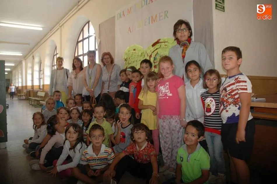 Escolares del Filiberto Villalobos en un Día Mundial del Alzheimer anterior