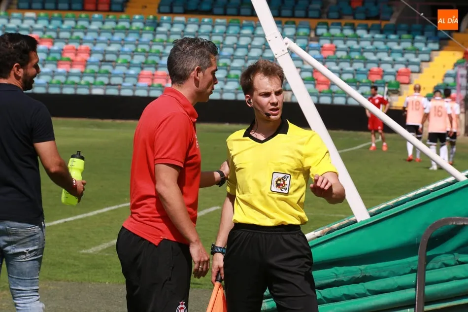 El Salamanca UDS suma su primera victoria con una goleada frente al  Unión Adarve (4-3)