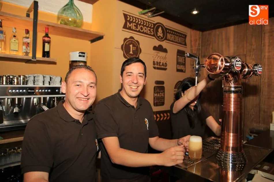 Los hosteleros se unen contra la ‘’asfixia’’ para ver el fútbol de pago esta temporada  