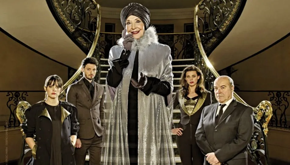  Concha Velasco, Antonio Resines, Clara Alvarado, Cristina Abad y Emmanuel Medina, reparto de El Funeral