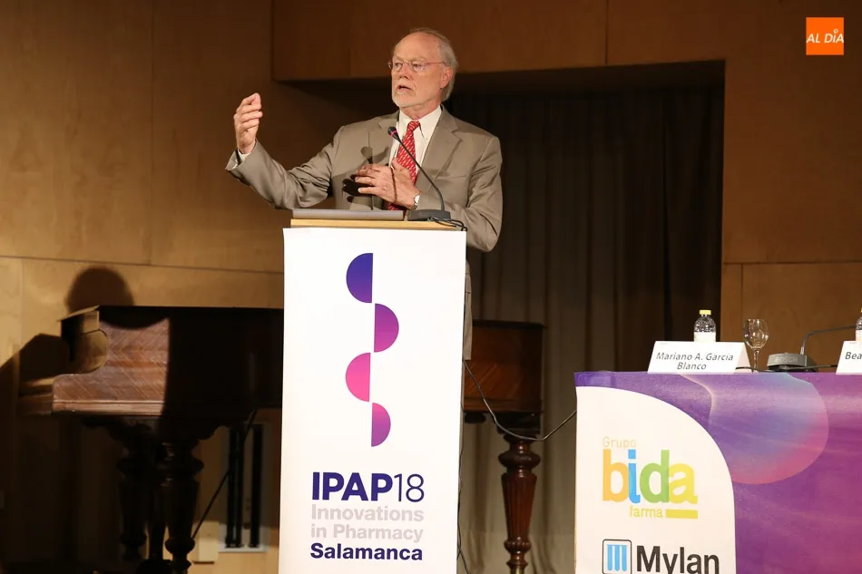 Intervención del premio Nobel de Medicina y Fisiología en 1993, Phillip Allen Sharp, en el Auditorio Fonseca. Fotos de Alberto Martín