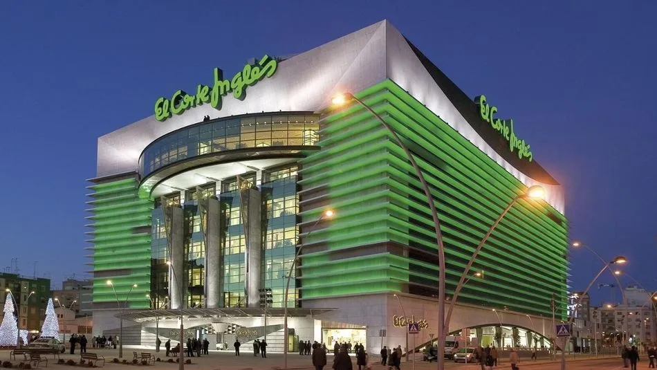 Fachada de El Corte Inglés.