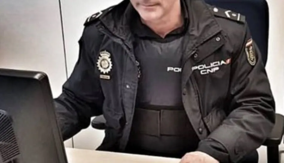 Desde el día de hoy se ha habilitado el número de teléfono 609 777 867 para que cualquier ciudadano aporte datos sobre el audio y poder identificar al comunicante anónimo