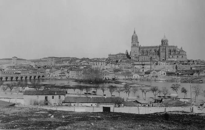 Desde El Teso de la Feria   