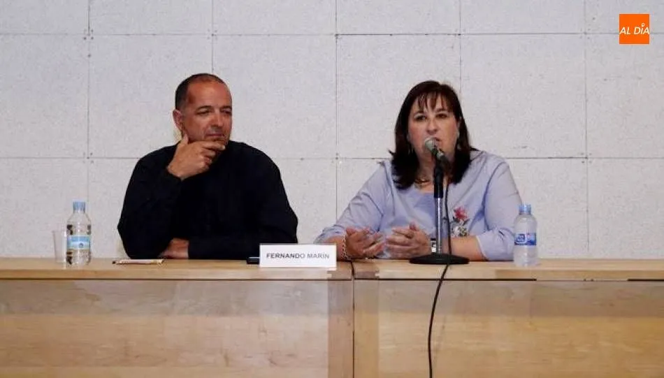 	Acto anterior de la Asociación Derecho a Morir Dignamente, en la Casa de las Conchas