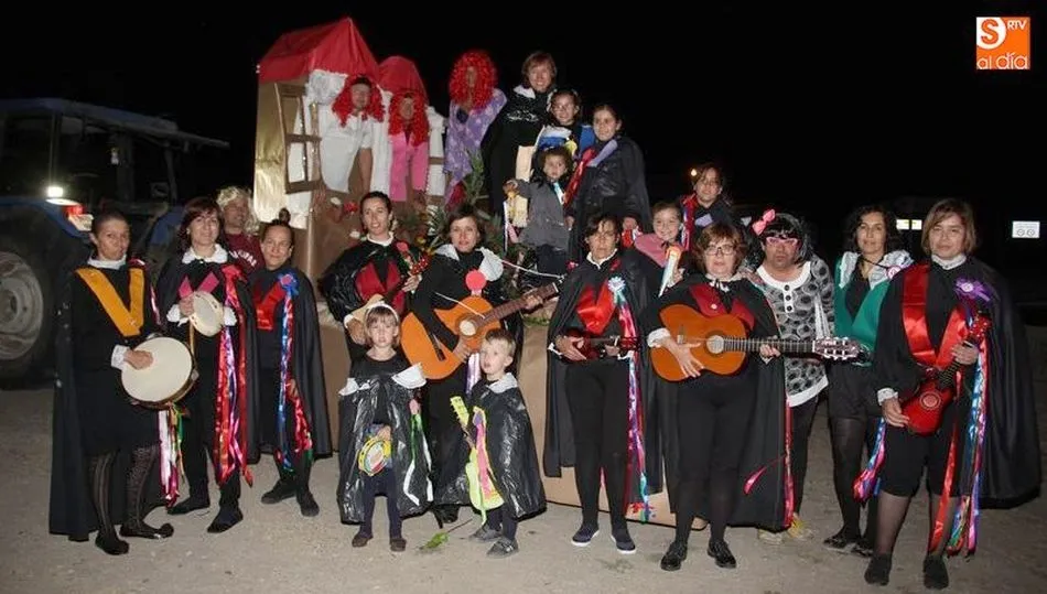 El sábado 6 se celebrará el tradicional y esperado desfile de carrozas / Archivo