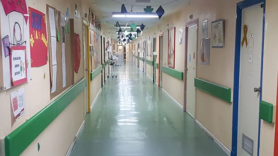 El pasillo de la tercera planta del Hospital Clínico Universitario