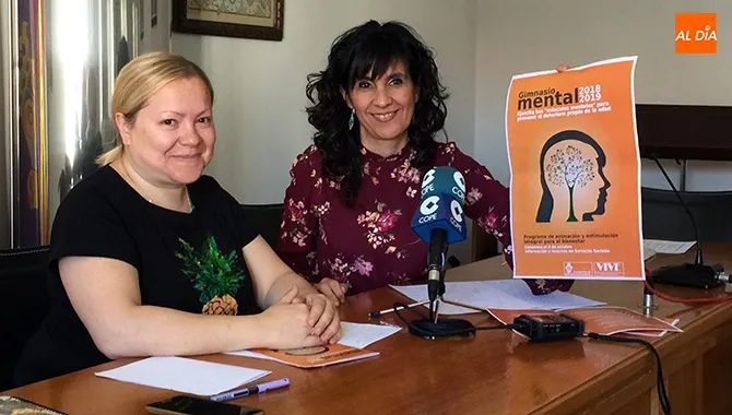 Lali García, concejal de Bienestar Social presentaba el Programa Vive junto a su responsable, Susana Moreno