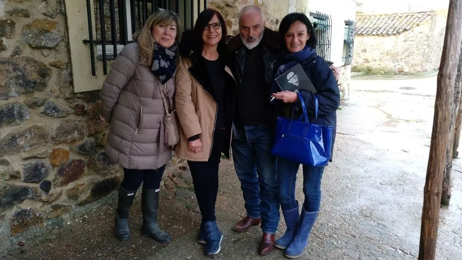 Las directoras del proyecto junto a Domingo Sánchez Blanco