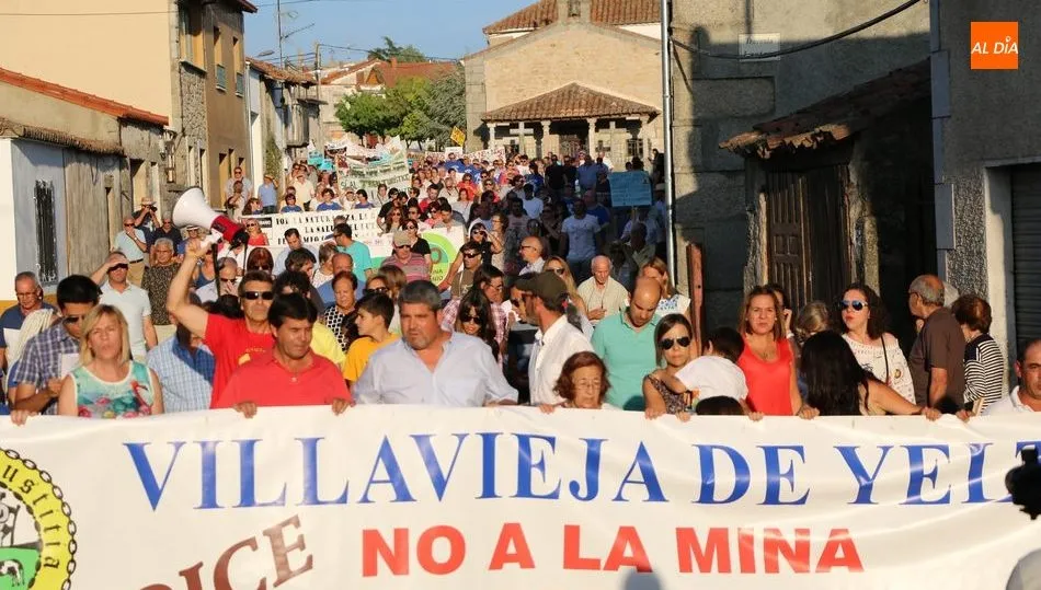 Imagene la última nifestación celebrada en Vllavieja de Yeltes y en la que participaron más de 2.000 personas